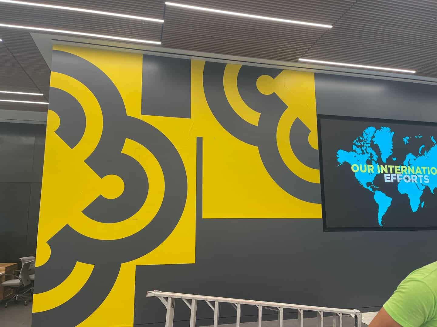 Interior commercial painting: painted graphic feature wall