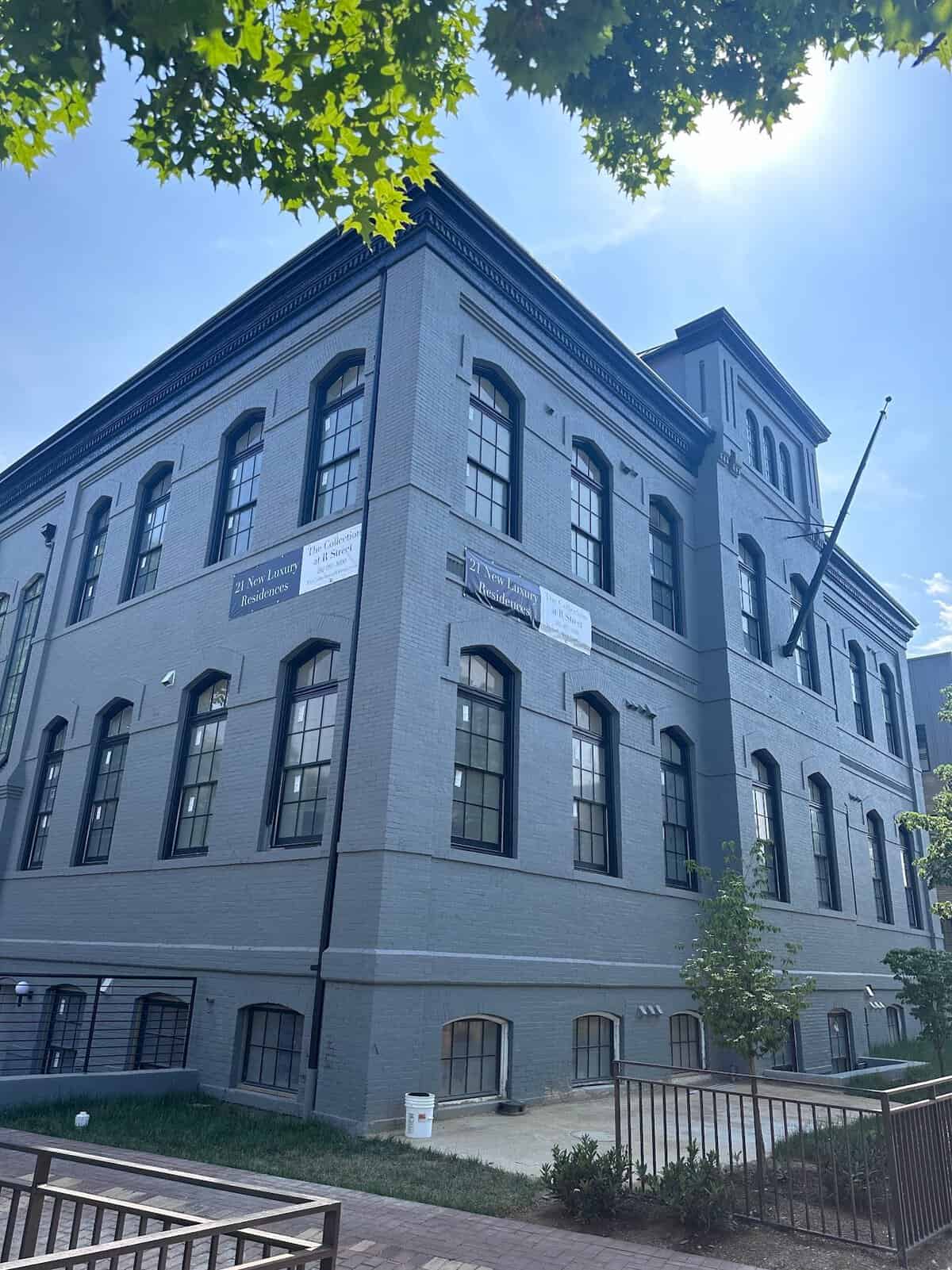 Exterior commercial painting: brick building facade